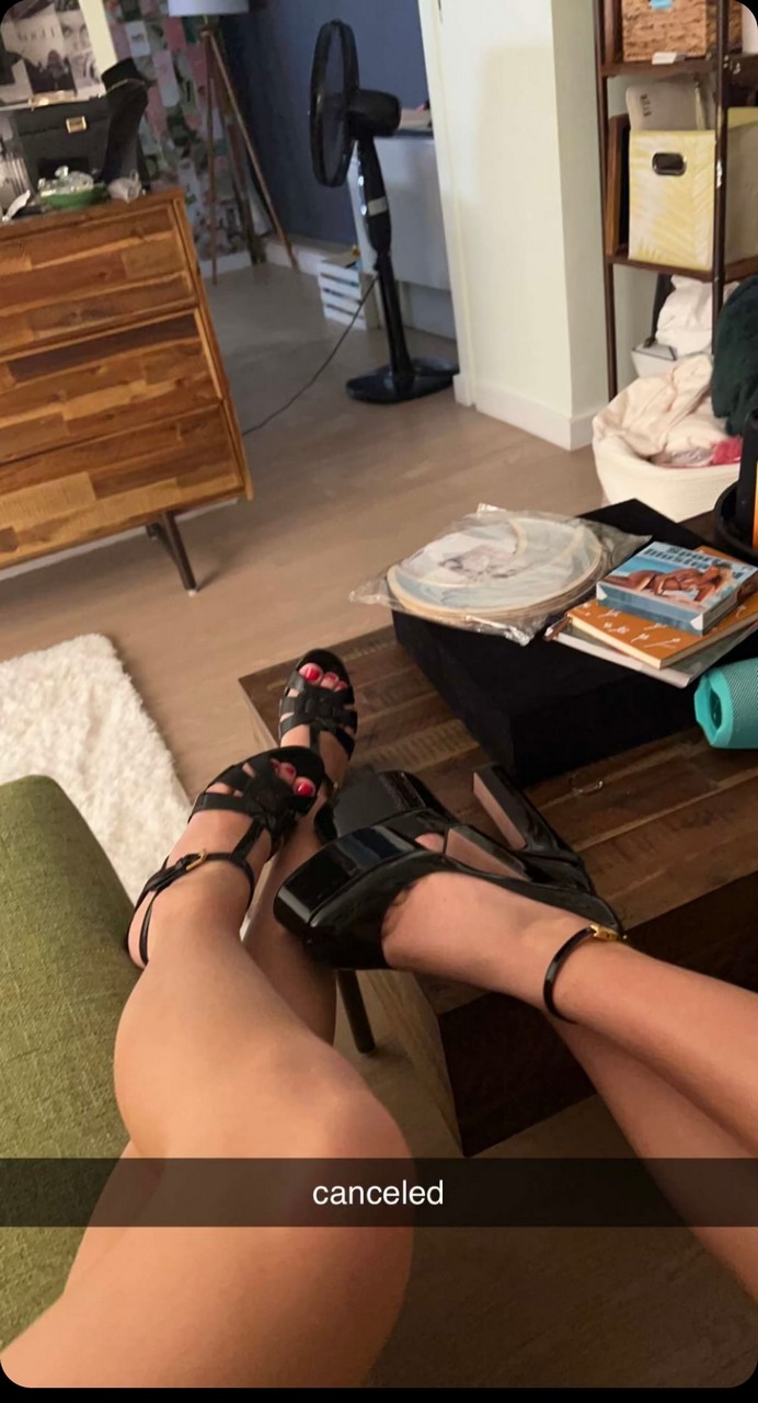 Lily Chee Feet